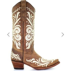 Circle G embroidery snip toe boot